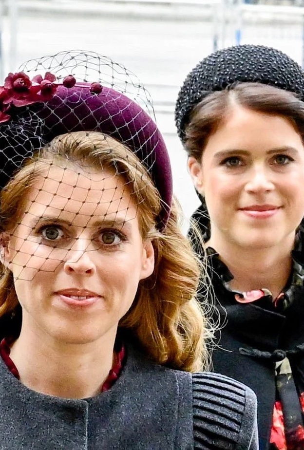 الأميرتين بياتريس ويوجين في موعد غداء بصحبة ابنة عمتهما زارا تيندال