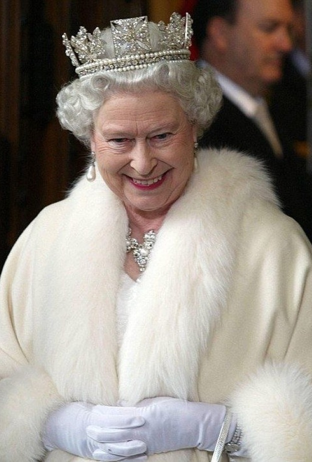 افتتاح معرض جديد في بالمورال باسم "Life at Balmoral" يتضمن أجمل ملابس الملكة