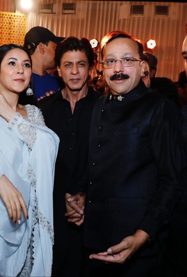 نجوم ومشاهير بوليوود في حفل إفطار بابا صديق