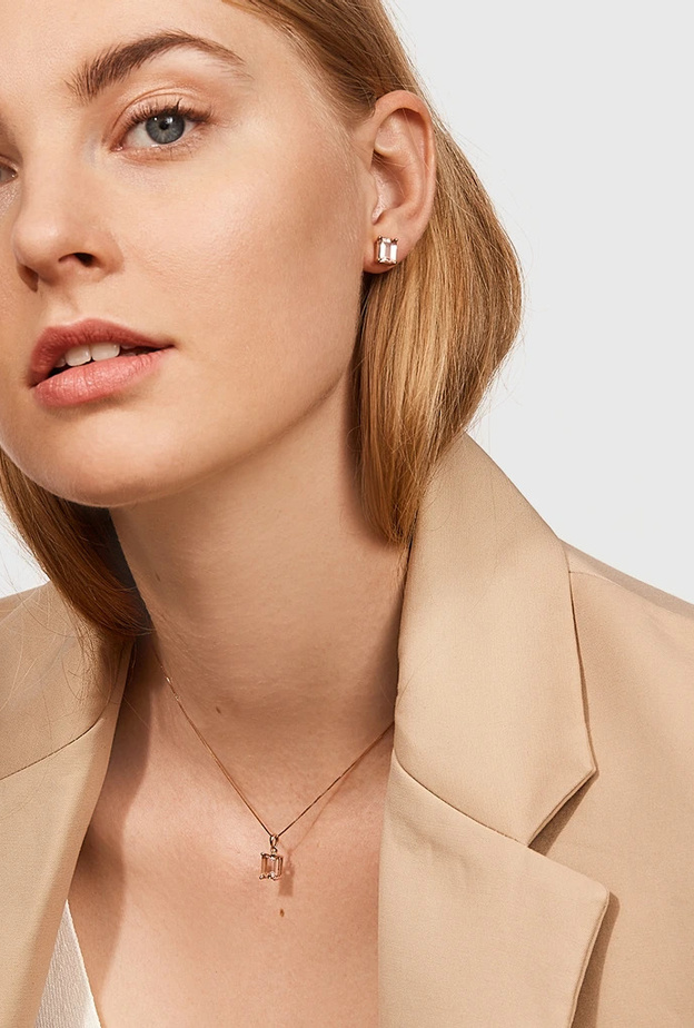 أروع المجوهرات المرصعة بالمورغانيت لإطلالات يومية ناعمة