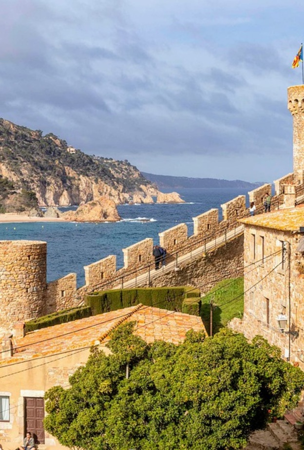 أسبانيا وجهة ساحرة لمواليد برج الجوزاء بواسطة maxpixel