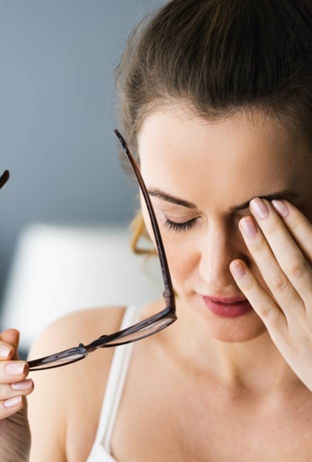 افضل النصائح للمساعدة على تخفيف اجهاد العين-رئيسية واولى