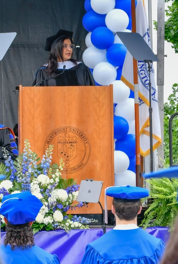 الأميرة "ريما بنت بندر" تفتخر بالحصول على الدكتوراه الفخرية من جامعة "ماري مونت" الأمريكية