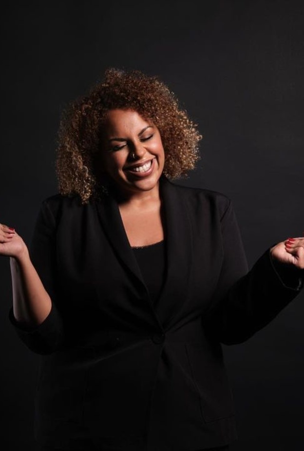 الفنانة لولوة الشريف