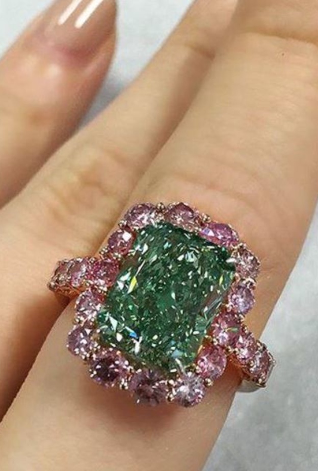 أحجار كريمة نادرة: الألماس الأخضر