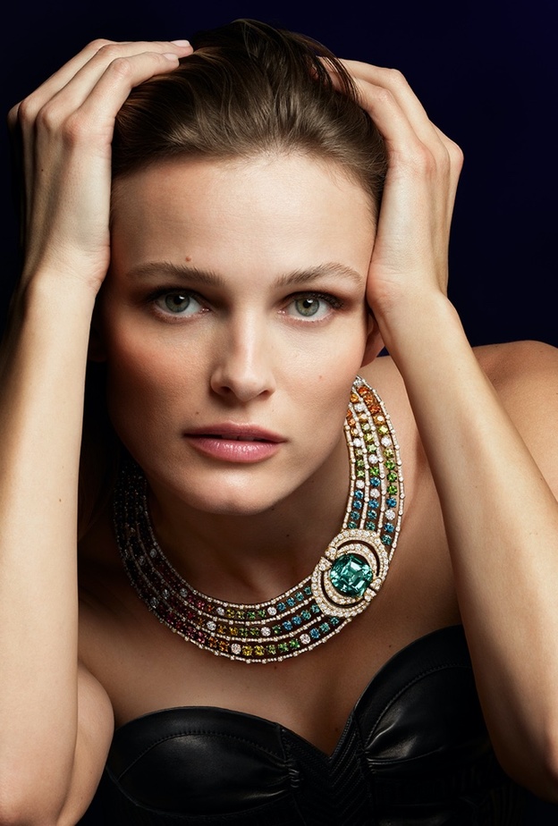 تألقي بالمجوهرات ذات التصميمات الهندسية من أحدث مجموعات المجوهرات  (1)