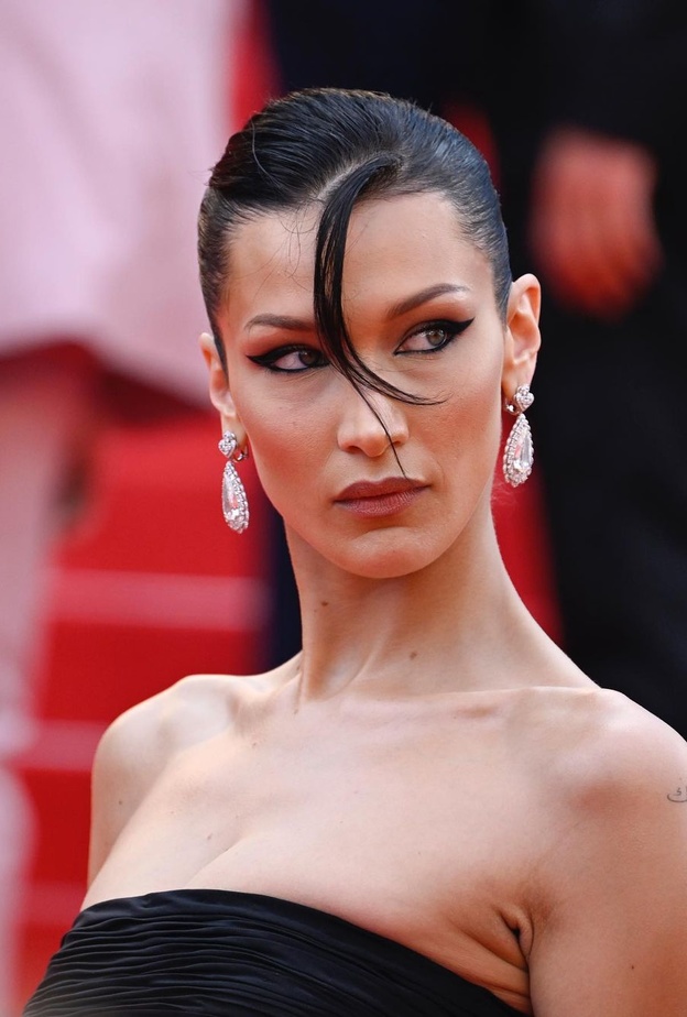 المكياج القوي والتسريحات العصرية عنوان اليوم الثامن من مهرجان كان