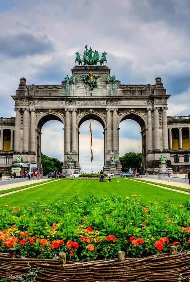 جانب من Cinquatenaire