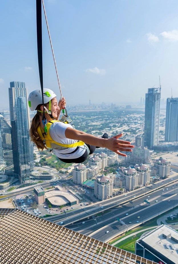 سكاي فيوز دبي تجربة استثنائية لعشاق المغامرة في سماء دبي