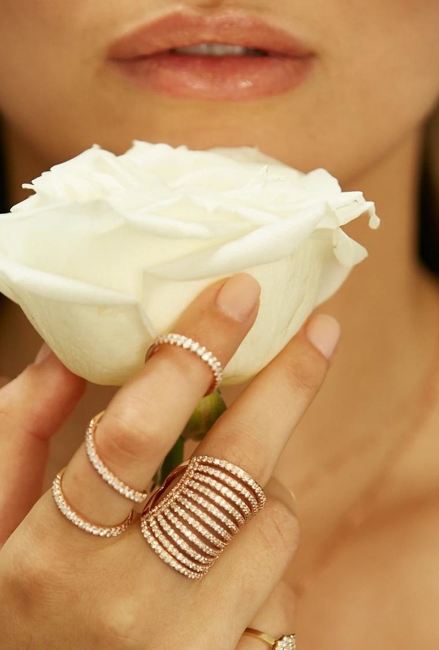 خاتم Arabesque من Carbon and Hyde