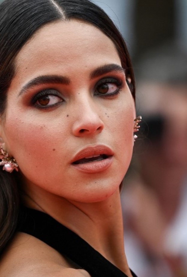 إطلالات النجمات الجمالية إطلالات النجمات الجمالية