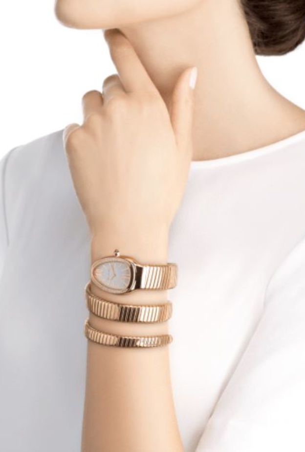 ساعة سيربنتي بأسلوب توبوغاس وبالذهب الوردي