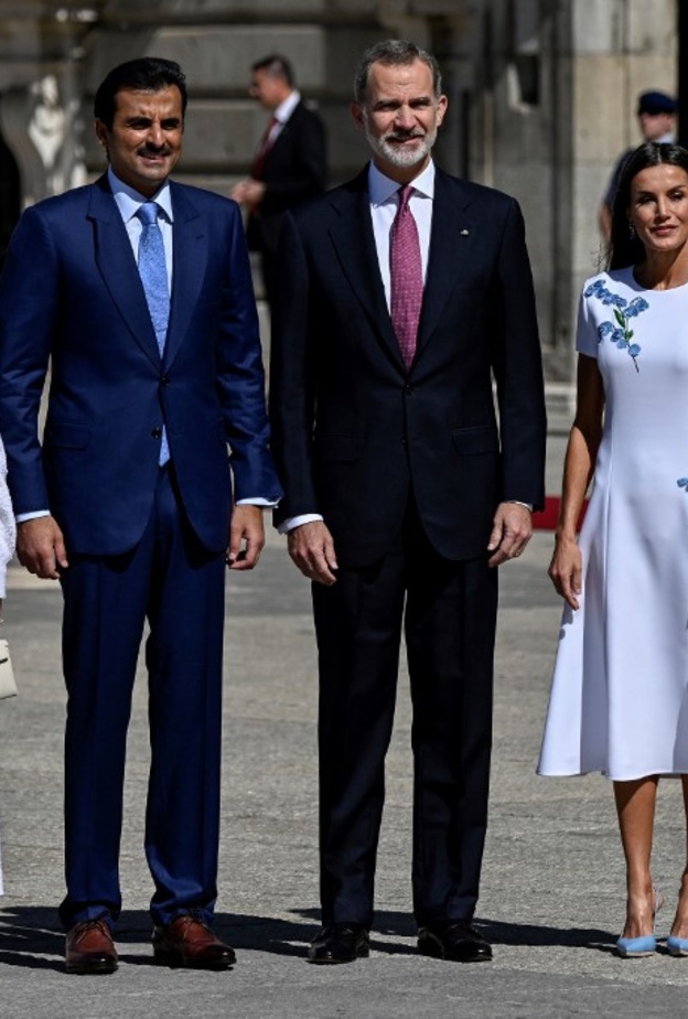 صور أناقة إطلالة الملكة ليتيزيا والشيخة جواهر تخطف الأنظار في اسبانيا