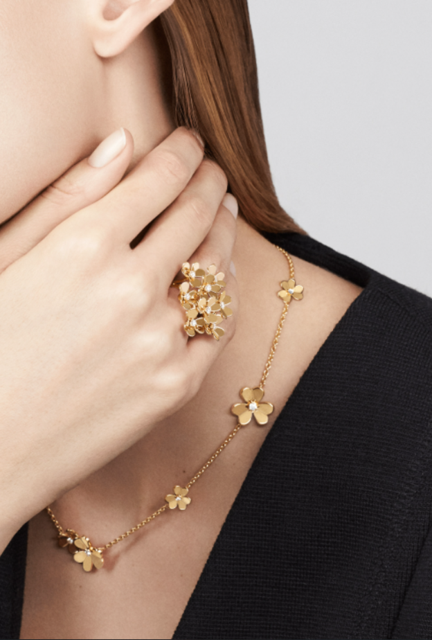 صورة من فان كليف اند آربلز