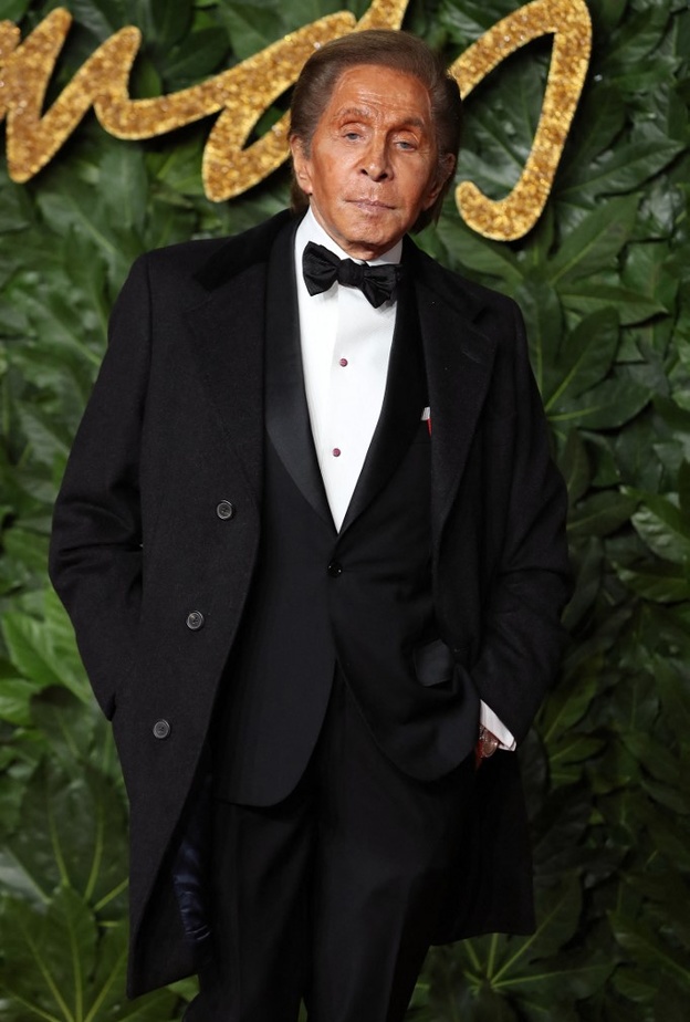 معرض Teatro Sociale of Voghera يفتتح أبوابه للجمهور في 11 مايو 2022 وسيضم إبداعات حصرية تحمل توقيع فالنتينو