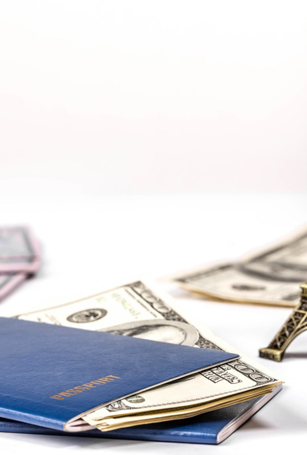 معلومات مفيدة لتجنب فقدان المال أثناء السفر بواسطة Marco Verch