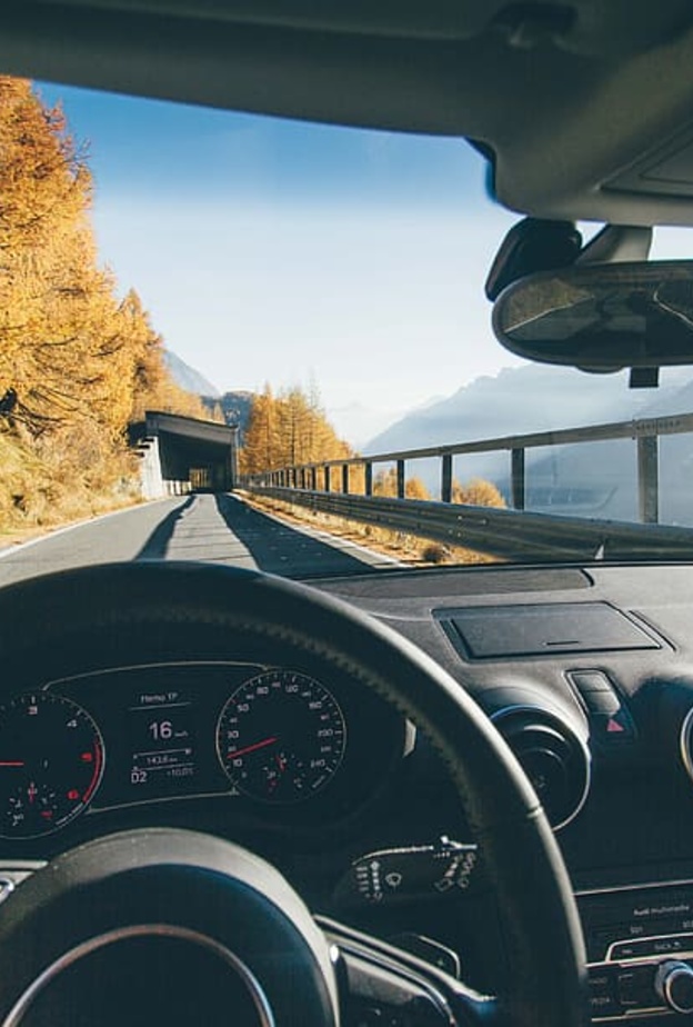 معلومات ونصائح عند السفر بالسيارة في العطلات بواسطة piqsels