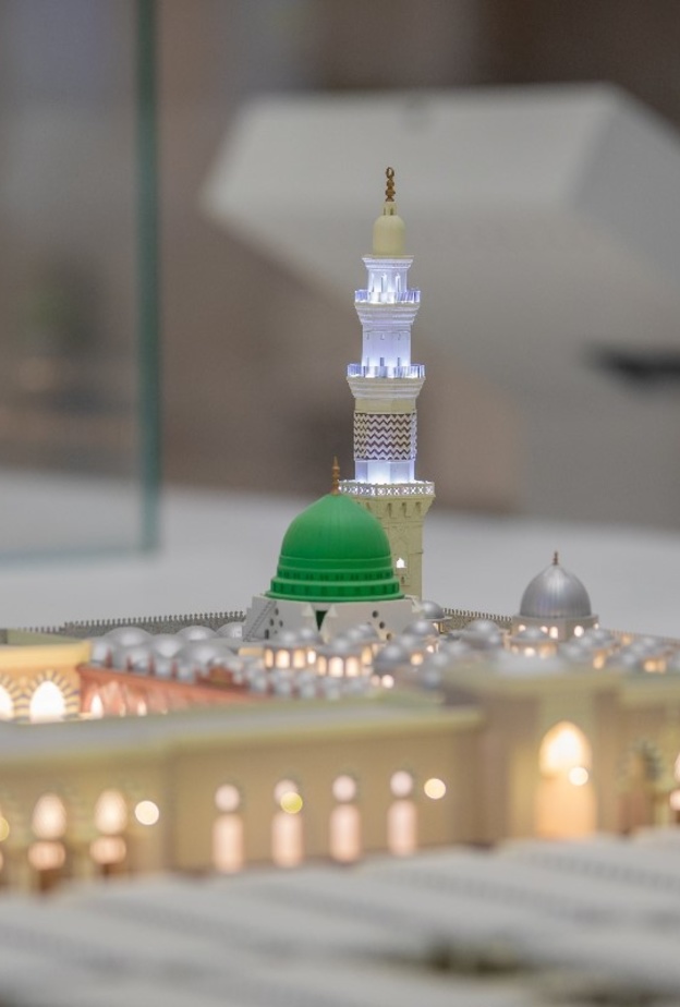 مقتنيات ثمينة وتقنيات حديثة بافتتاح معرض عمارة المسجد النبوي 