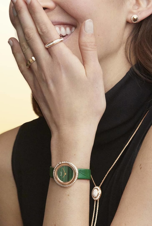 موديلات أقراط فاخرة من بياجيه مرصعة بالألماس لإطلالة عصرية في عيد الفطر 