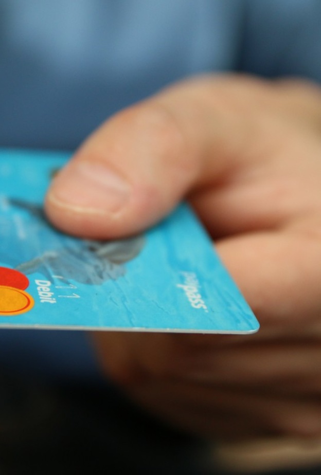 نصائح لحماية أموالك من السرقة أثناء السفر بواسطة pxhere