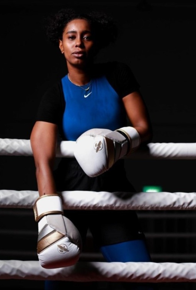 "نورة المطيري" أول امرأة خليجية تشارك في بطولة العالم للملاكمة