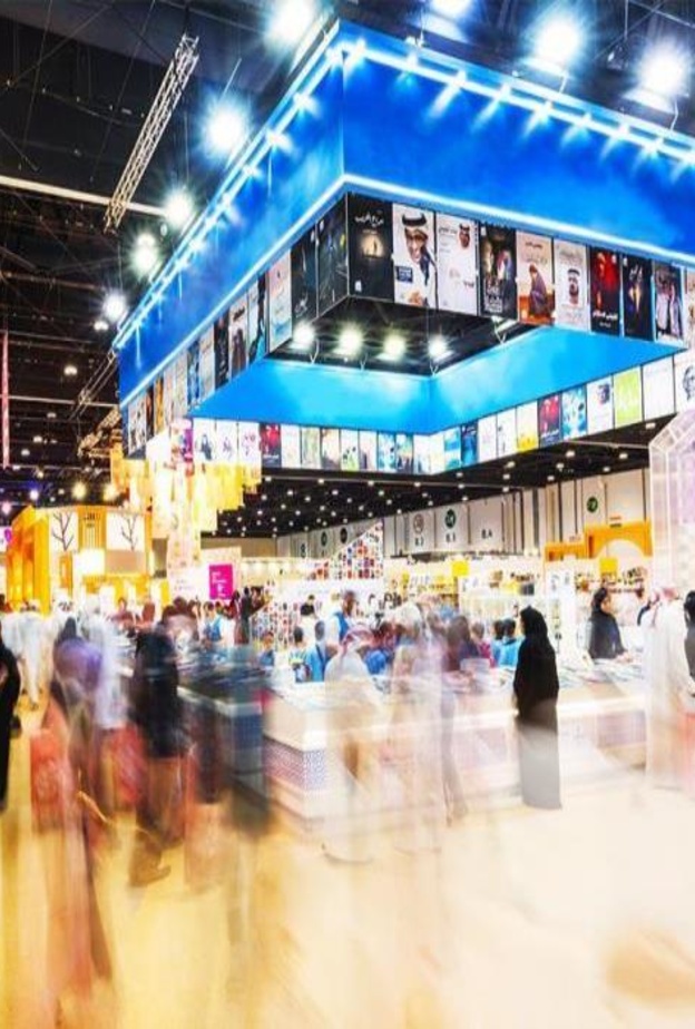 ركن الفنون.. فعاليات فنية ملهمة للزوار في معرض أبوظبي للكتاب