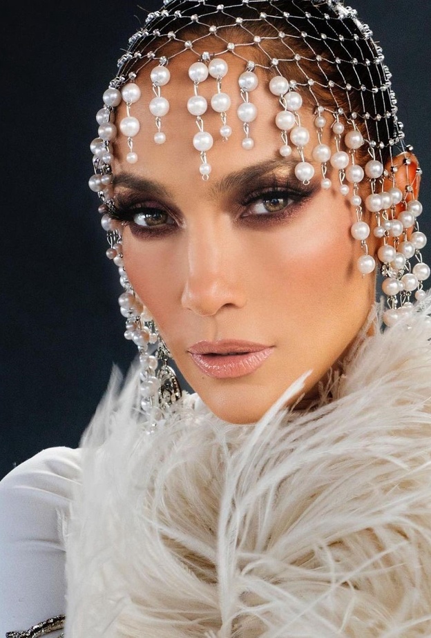 أحدث أكسسوارات شعر لإطلالة راقية في عيد الفطر 2022 بأسلوب النجمات العالميات