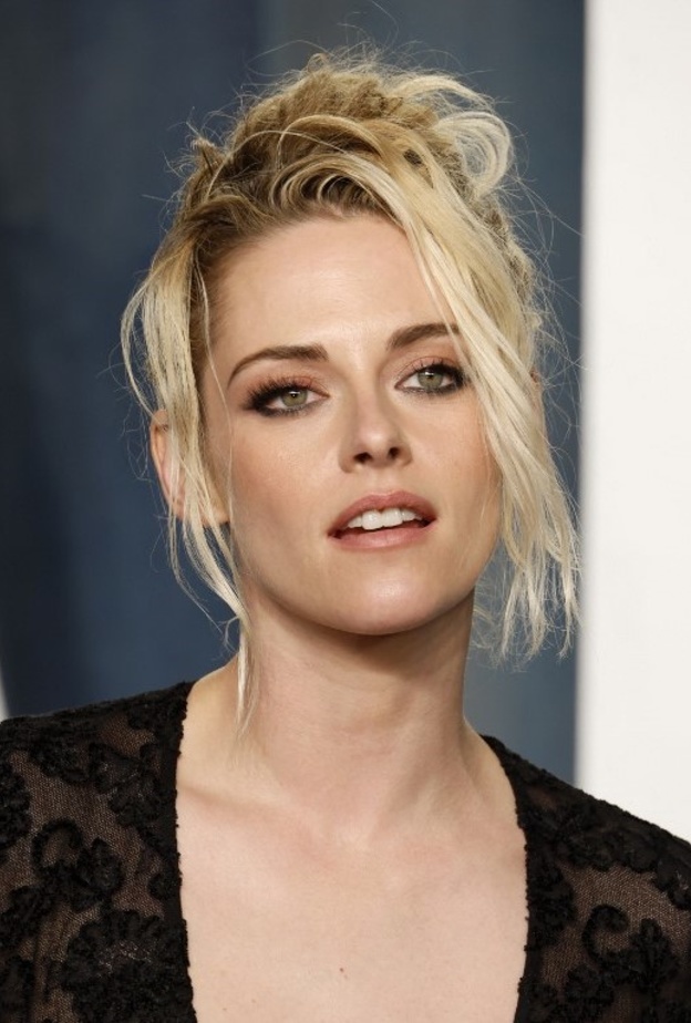 تسريحات للشعر المتوسط الطول بأسلوب مبتكر على خطى Kristen Stewart