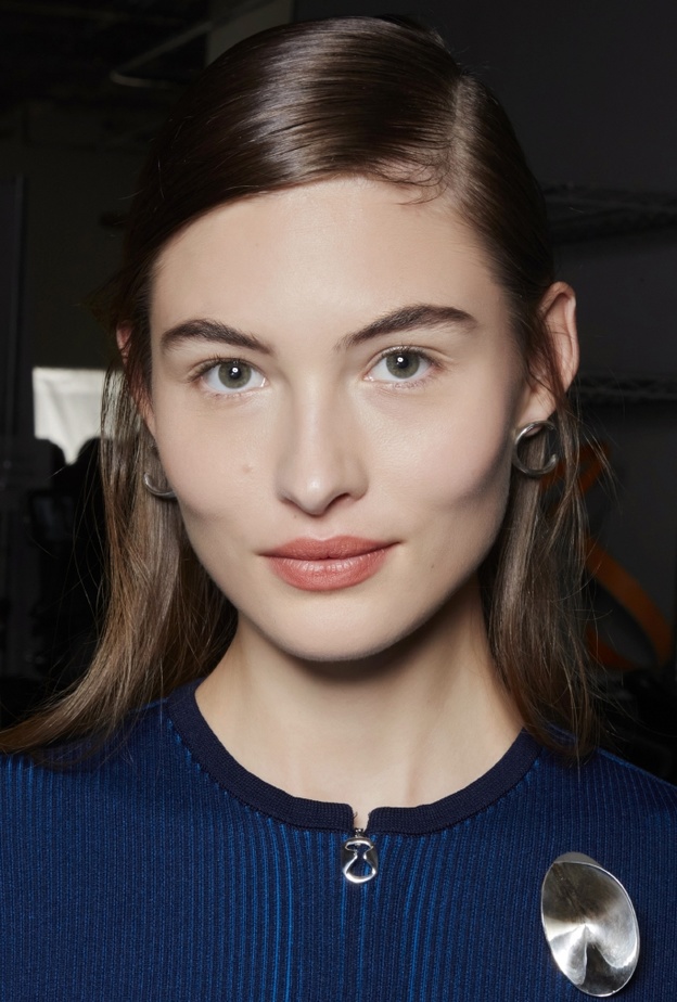 الفراكشنال ليزر يمنحك وجه مشرق خال من البثور والشوائب