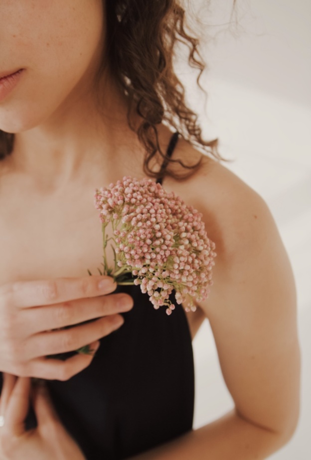 أبرز المشاكل التي تعالجها حقن البلازما لليدين وكيف يتم إجراؤها