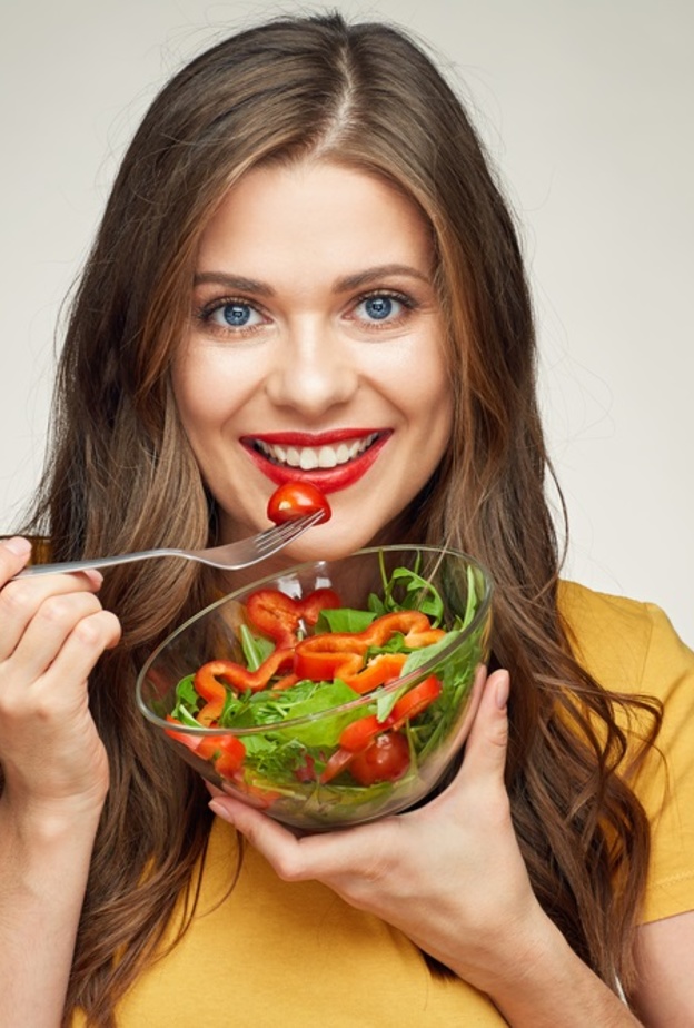 10 نصائح بسيطة لتغذية النساء بشكل صحيح-رئيسية واولى