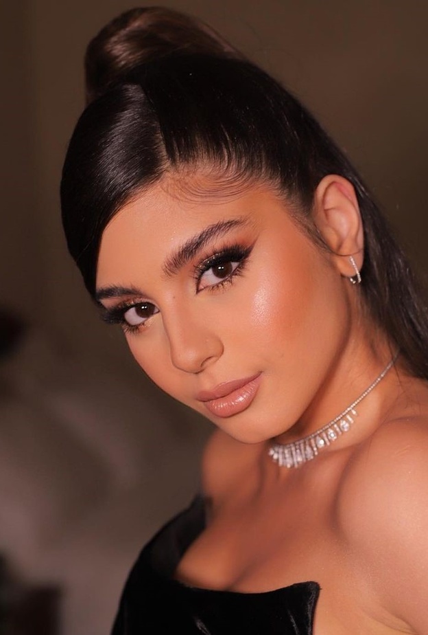 3 اطلالات جمالية للشابات إستوحي خطواتها من مايان السيد لموسم الصيف