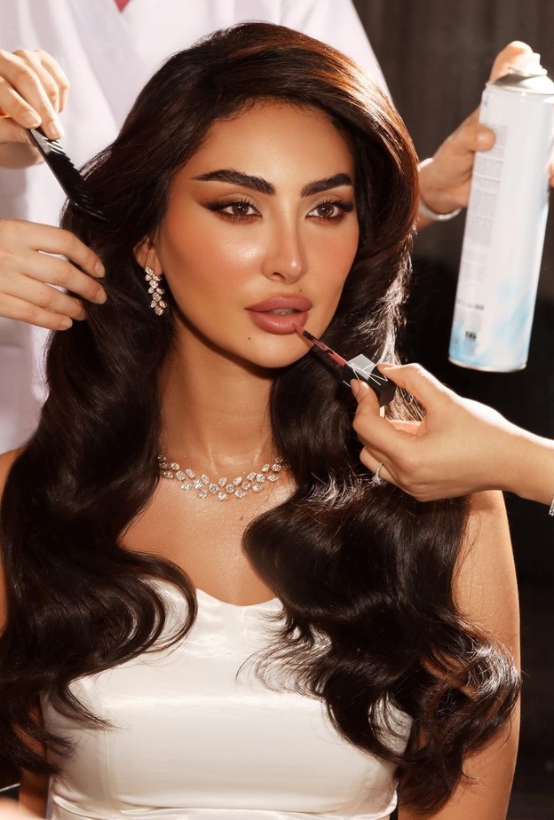 إطلالات مكياج برونزي