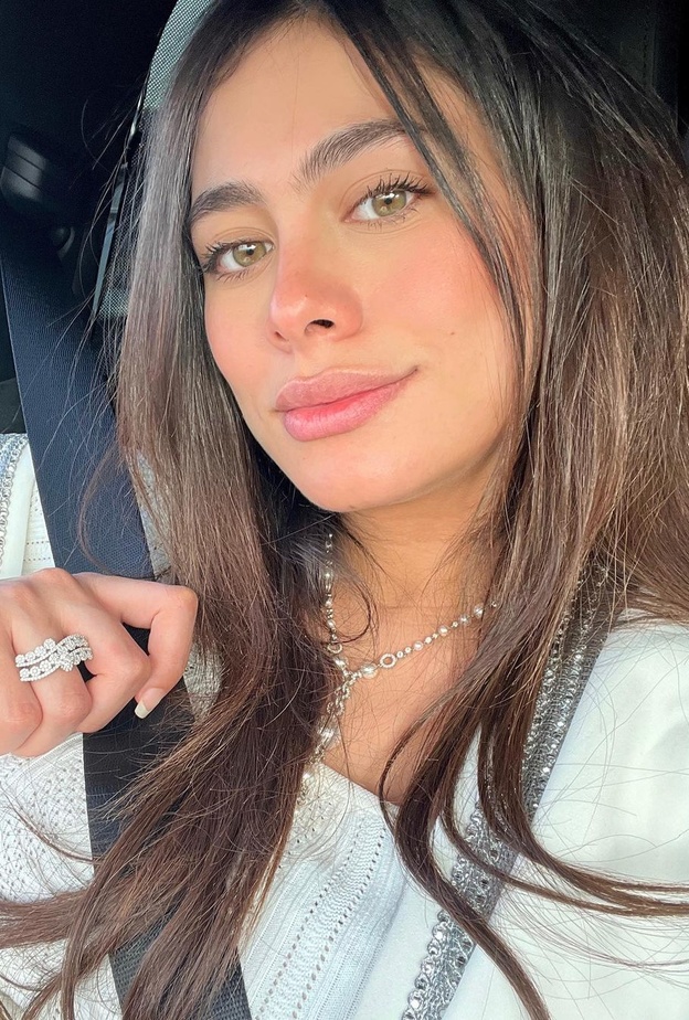 الفنانة هاجر أحمد