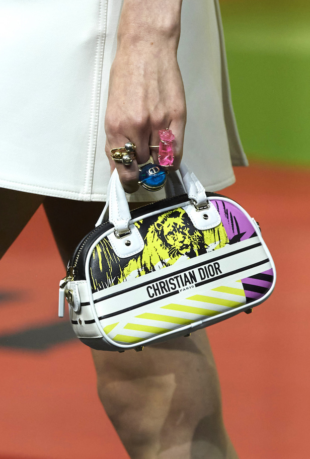 الصورة الأساسية