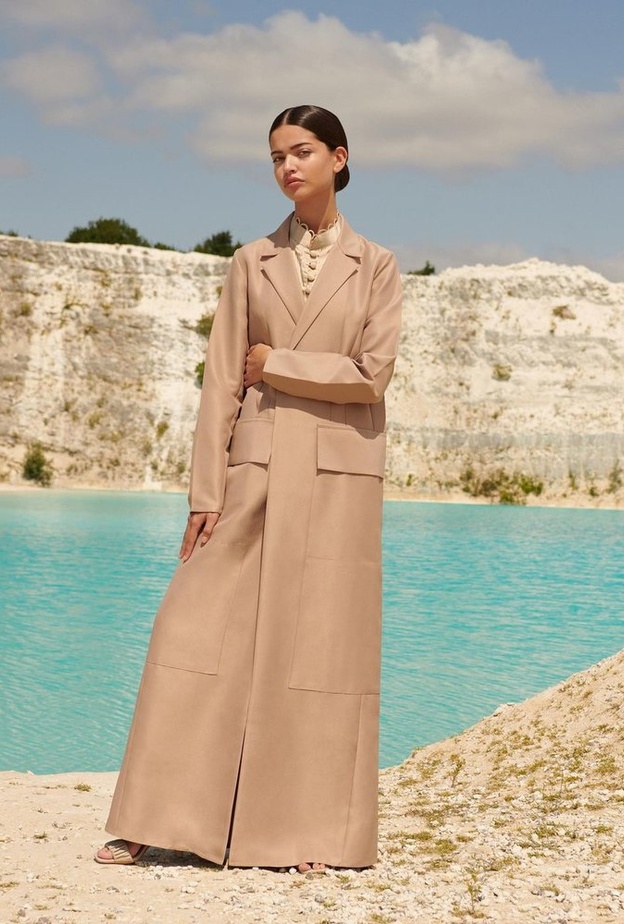 عبايات من مصممات سعوديات بمناسبة العودة إلى العمل