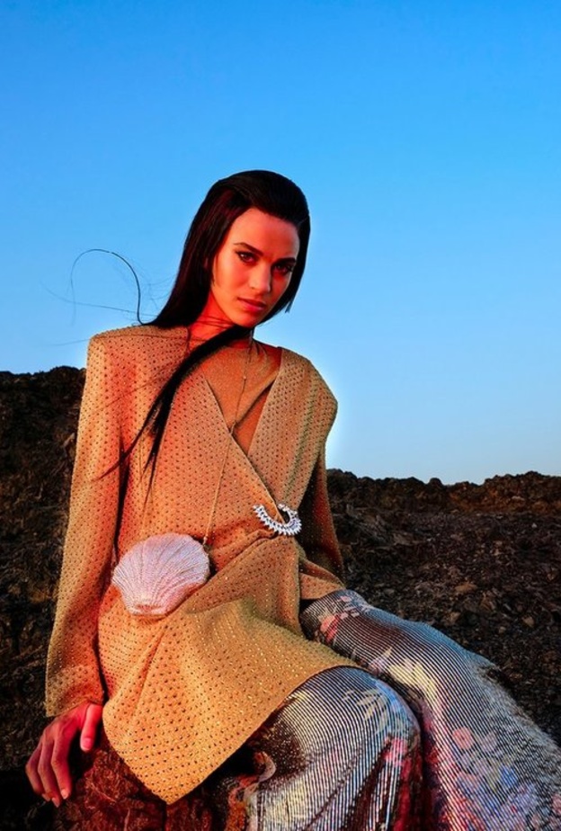 محاور المشاهير عدنان الكاتب يحاور عارضة الأزياء السعودية صوفي الشهري