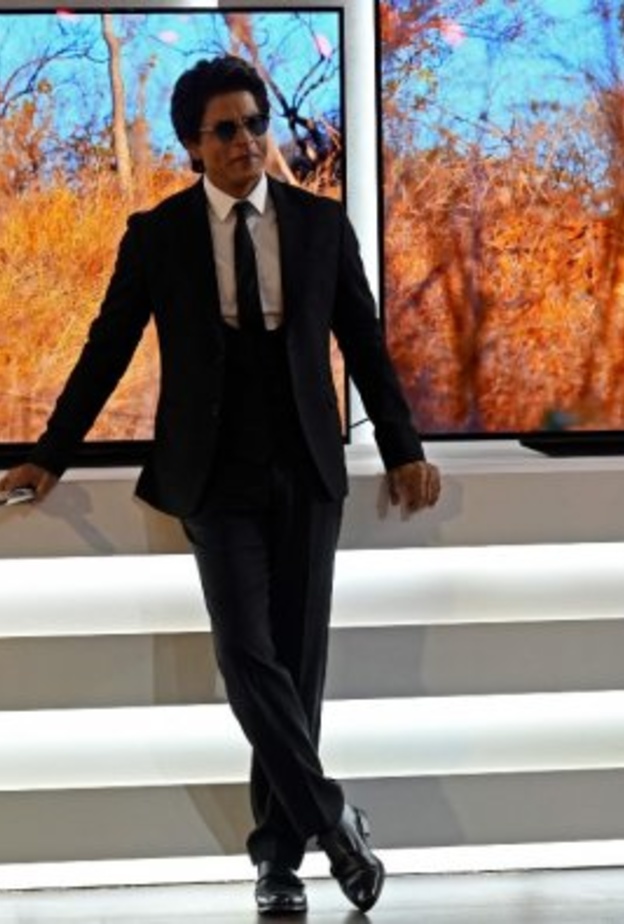 شاروخان يكشف عن امتلاكه لتلفزيونات في منزله بأكثر من 50 ألف دولار