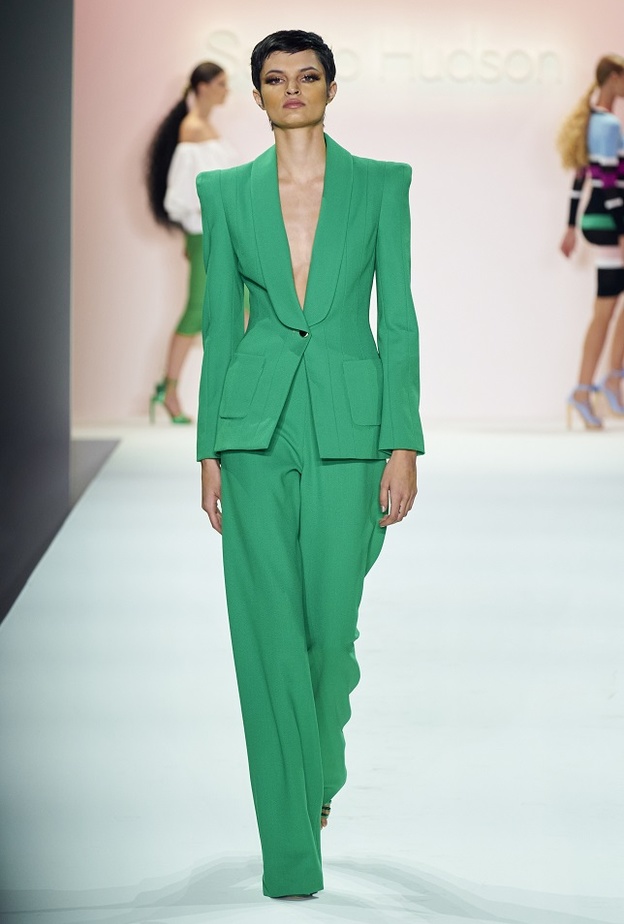 تصاميم البدلة الرسمية 2022 صيحة رائجة لصيف 2022 من Sergio Hudson