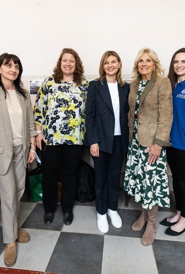 جيل بايدن أثناء زيارتها لأوكرانيا