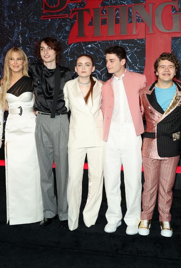 مسلسل "4 Stranger Things"