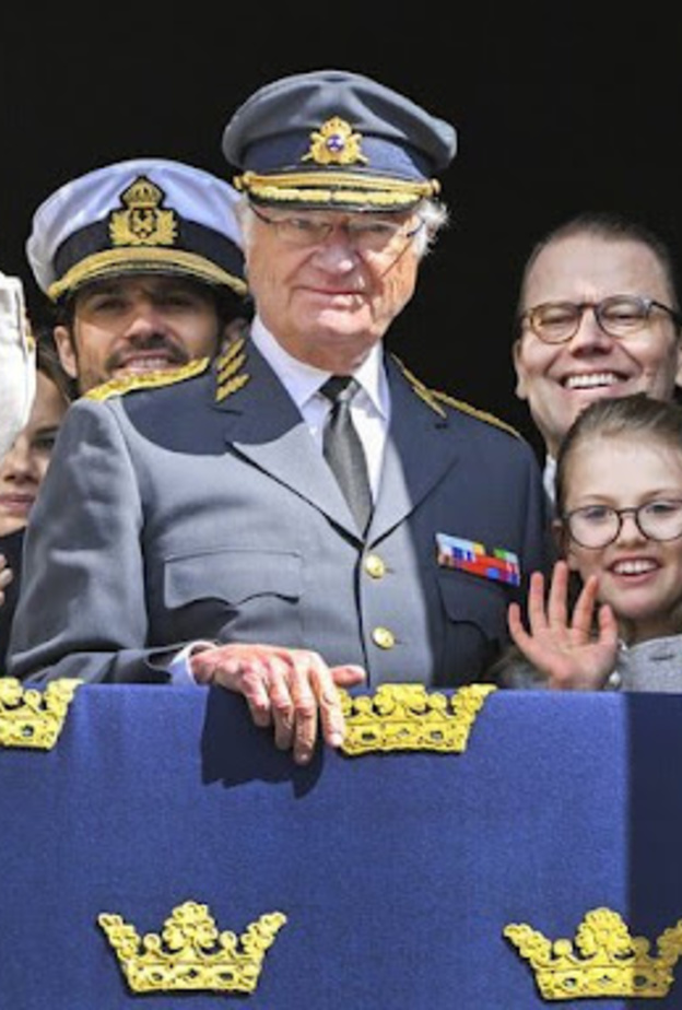 الملك كارل السادس عشر غوستاف ملك السويد يحتفل بعيد ميلاده السادس والسبعين