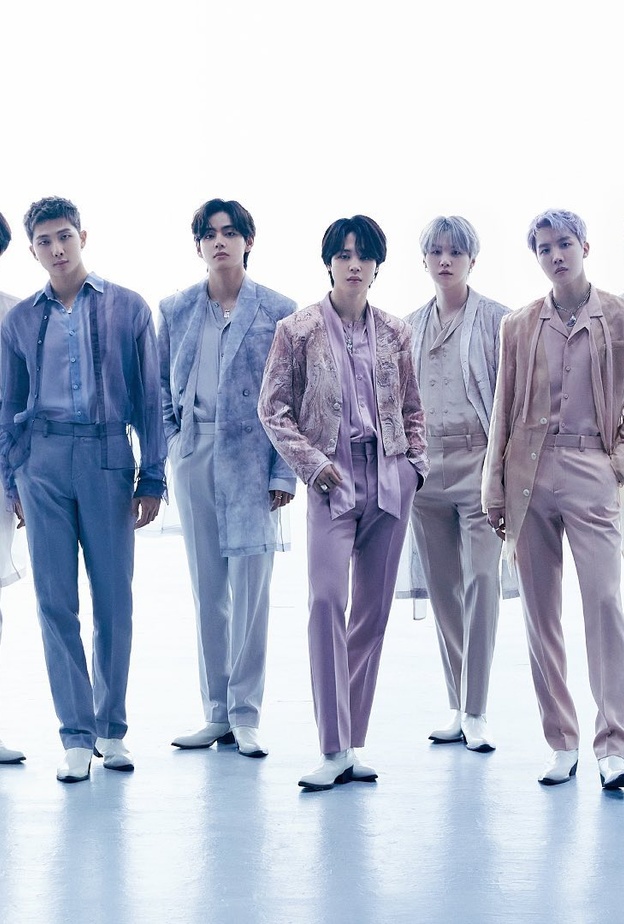 نجوم فرقة BTS 