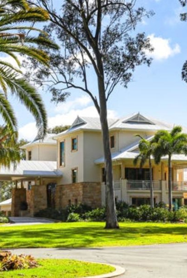 جوني ديب يعرض منزله الذي أقام فيه مع آمبر هيرد للبيع