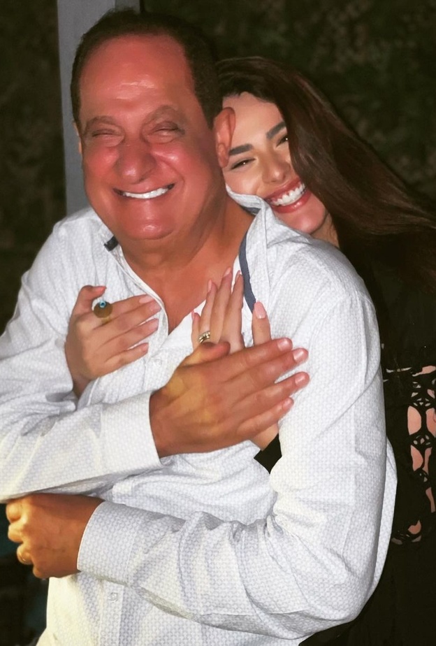 هنادي مهنا ووالدها