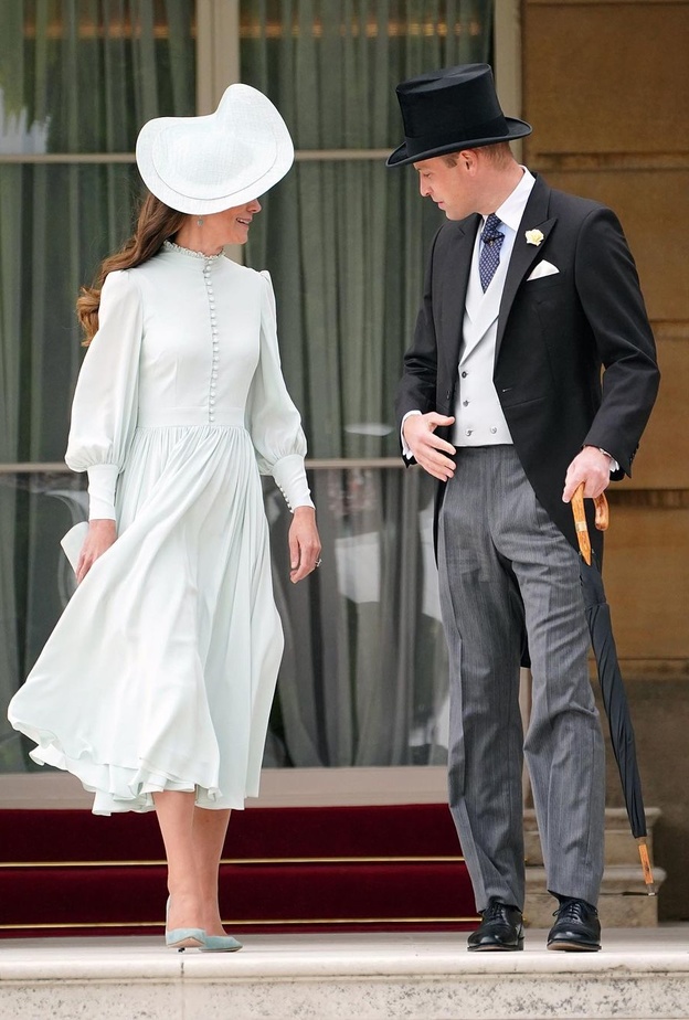 دوق ودوقة كمبريدج يستضيفان حفل حديقة ملكي جديد في قصر باكنغهام