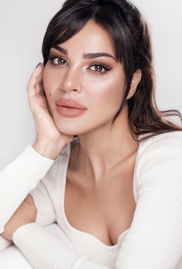 نادين نسيب نجيم 