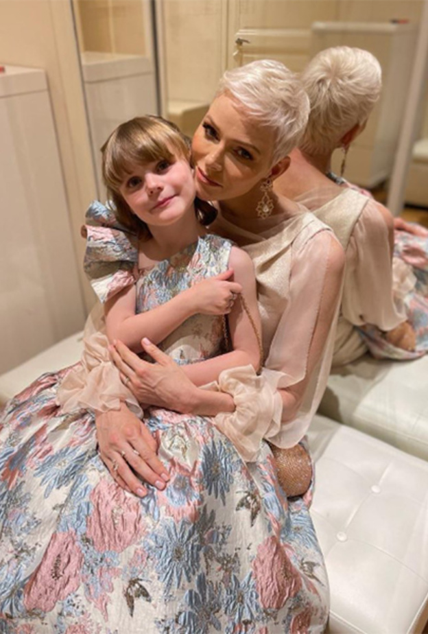 شاهد أحدث ظهور للأميرة تشارلين بصحبة طفلتها الأميرة غابرييلا