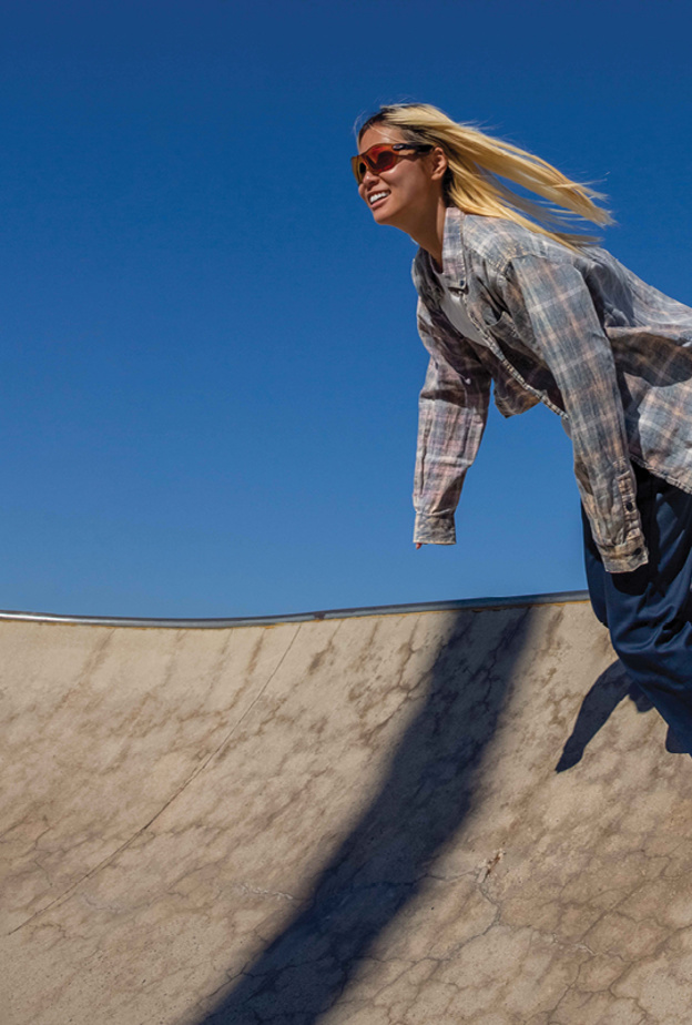 نظارة جديدة من OAKLEY:كل ما تحتاجه، ولا شيء مما لا تحتاجه