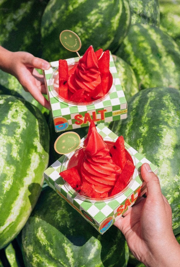 آيسكريم البطيخ الطازج من سولت